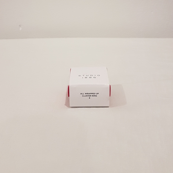 Avon Studio 1886 All Wrapped Up Cluster Ring - Picture 6 of 6